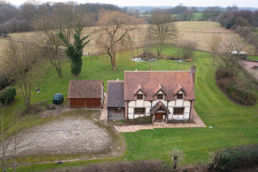 Main Road, Betley, CW3