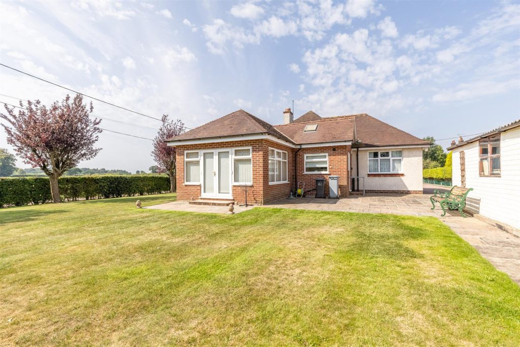 South Avenue, Haslington, CW1