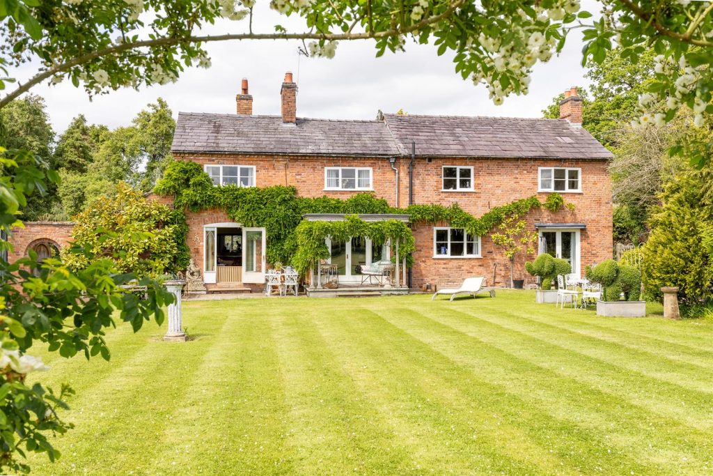 Windmill Cottage, Wrexham Road, Burland