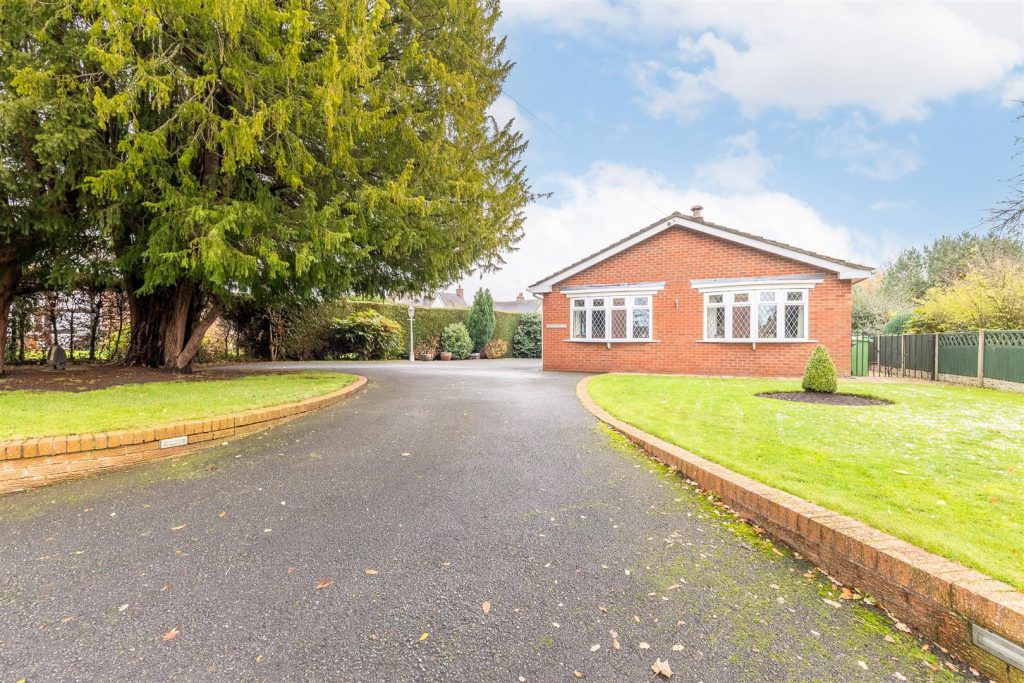 New Road, Wrenbury, CW5