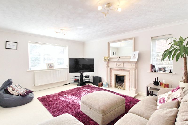 Rocky Lane, Eccles, M30